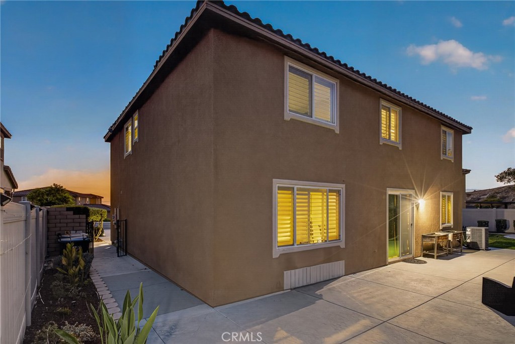 16796 Golden Bluff Loop Riverside, CA 92503 - Photo 45 of 47 Gallery Image 45