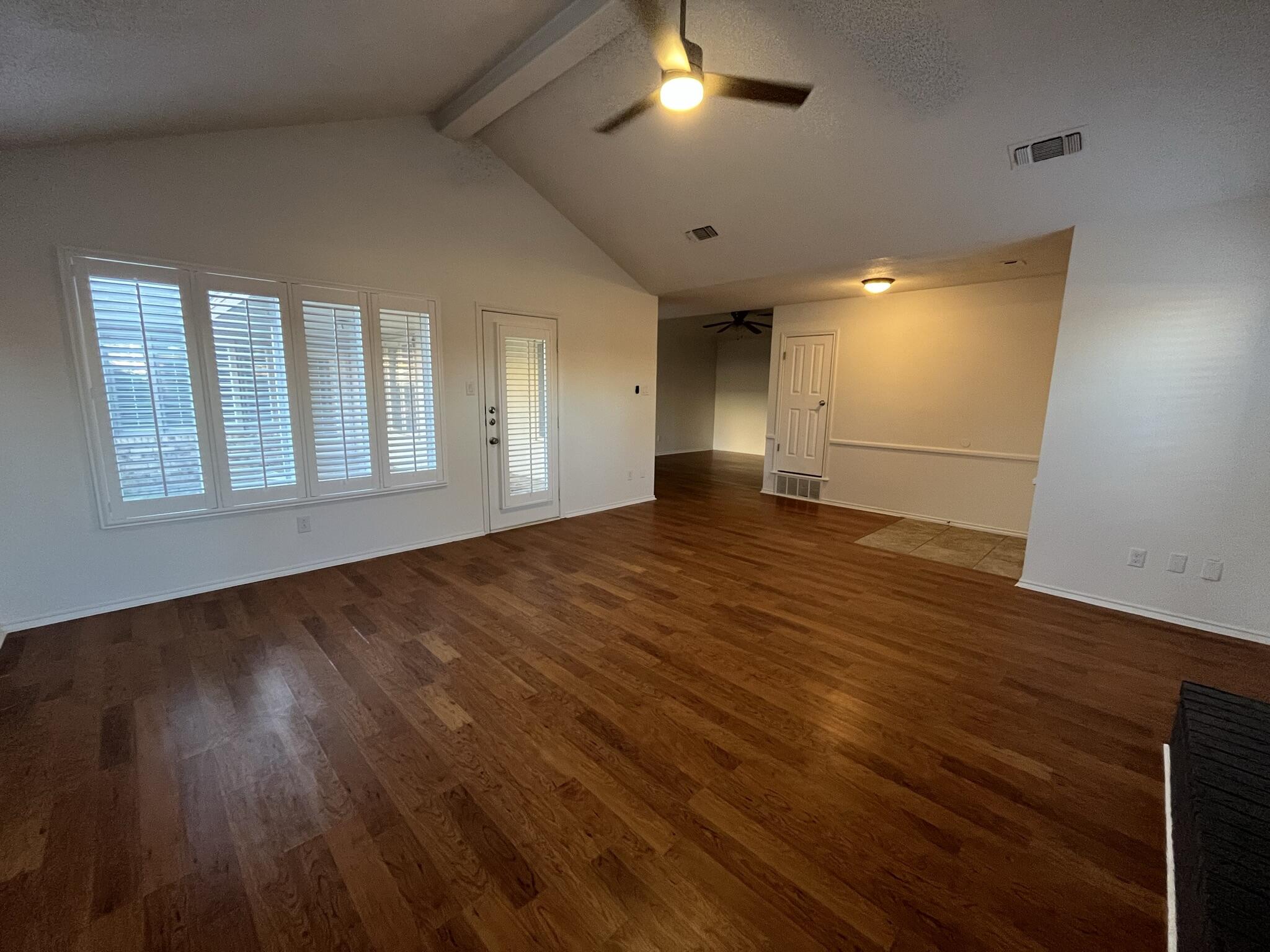 5221 84th Street Lubbock, TX 79424 - Photo 3 of 17 53D2276D-3FE4-4E43-A63B-9B9036001C09