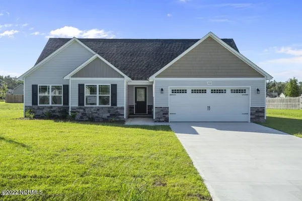 $1,695 | 205 Pegasus Place South, Jacksonville, NC 28540