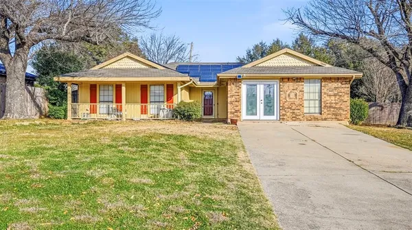 $2,100 | 6408 Woodstream Trail, Fort Worth, TX 76133