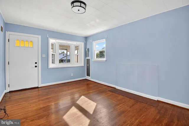 $398,900 | 8204 17th Avenue, Hyattsville, MD 20783