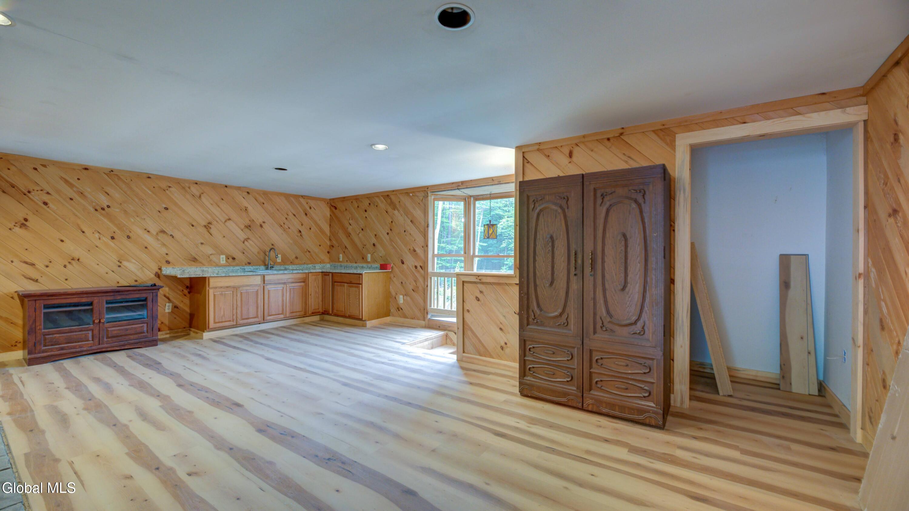 610 South Shore Road Speculator, NY 12164 - Photo 19 of 26 610 S Shore Rd-18