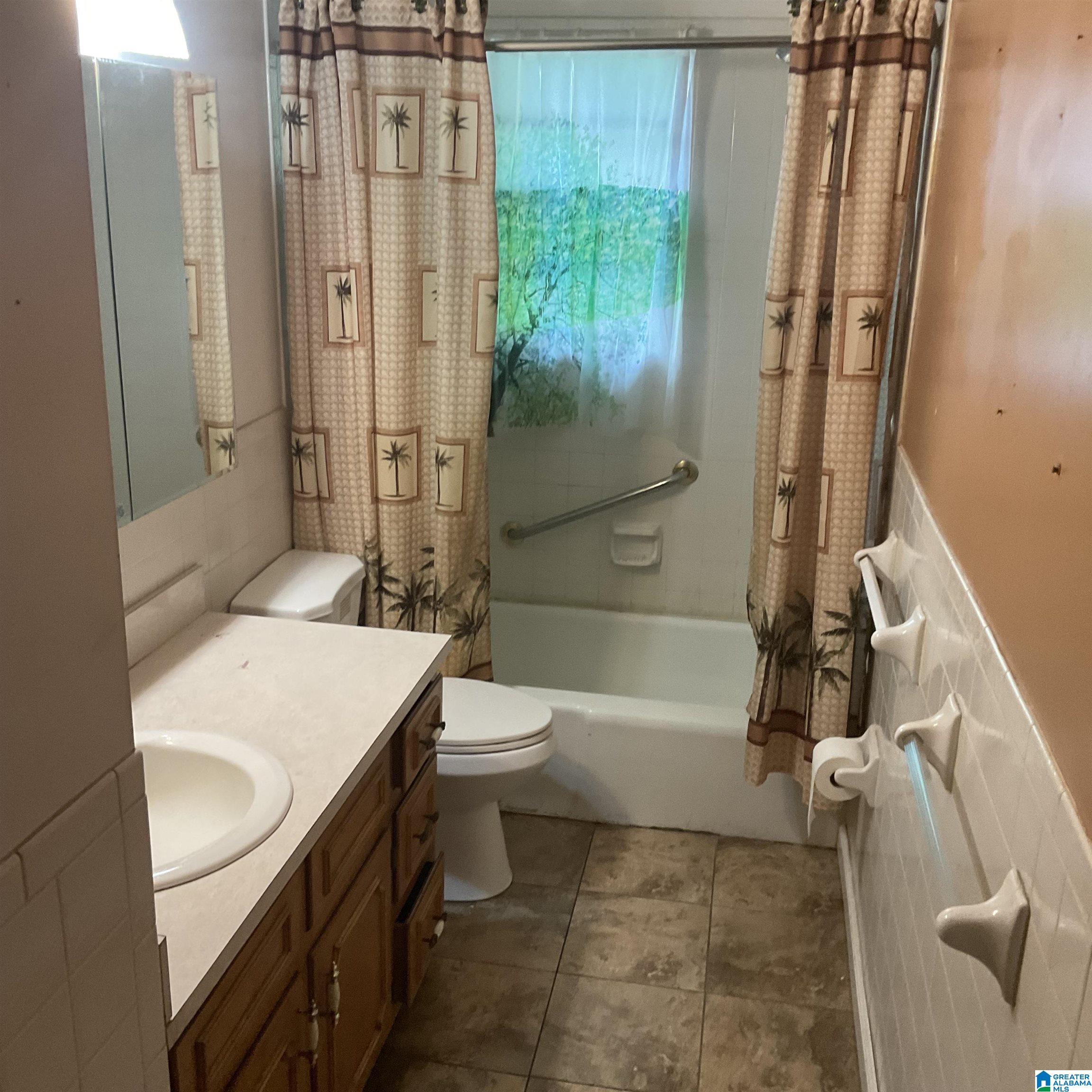 101 60th Street Fairfield, AL 35064 - Photo 7 of 13