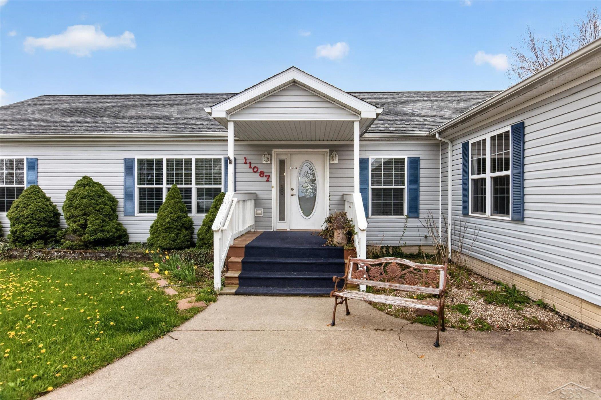 11087 Pierce Road Freeland, MI 48623 - Photo 2 of 98
