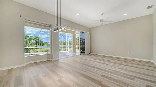 $3,100 | 5939 Sandstone Avenue, Sarasota, FL 34243