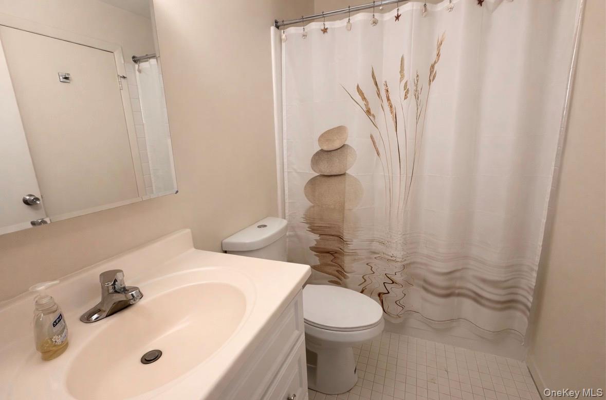 206 Belfast Lane Ridge, NY 11961 - Photo 8 of 8