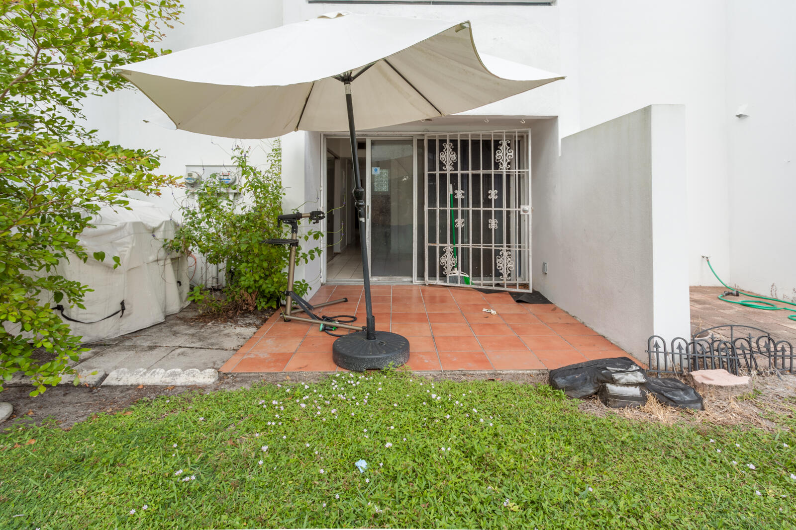 5080 Elmhurst Road, Unit C West Palm Beach, FL 33417 - Photo 9 of 16 15_patio