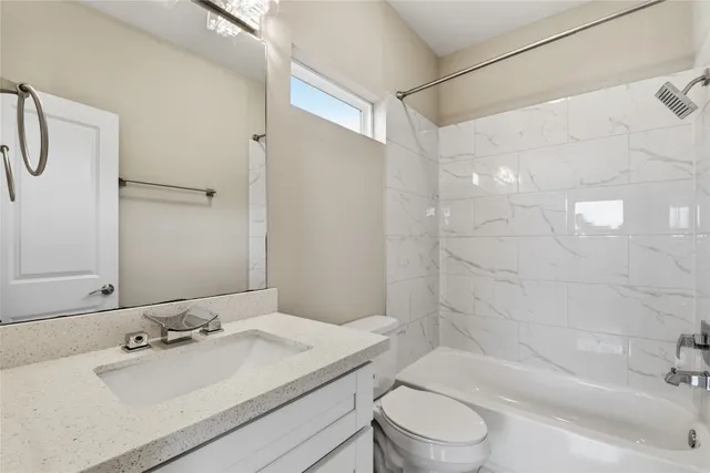 $3,150 | 1716 Ovid Street, Unit D, Houston, TX 77007