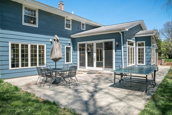 16 Jessie Road Chelmsford, MA 01824 - Photo 2 of 30 Gallery Image 2