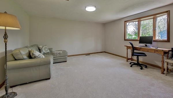 16 Jessie Road Chelmsford, MA 01824 - Photo 8 of 30 Gallery Image 8