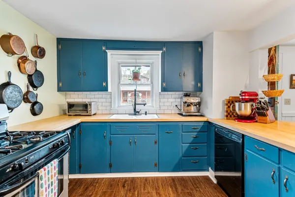 $575,000 | 143 North Street, Winooski, VT 05404