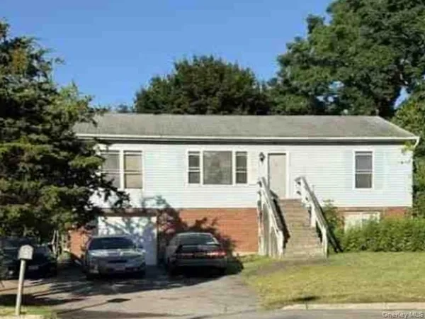 $365,700 | 5 Flemming Drive, Newburgh, NY 12550