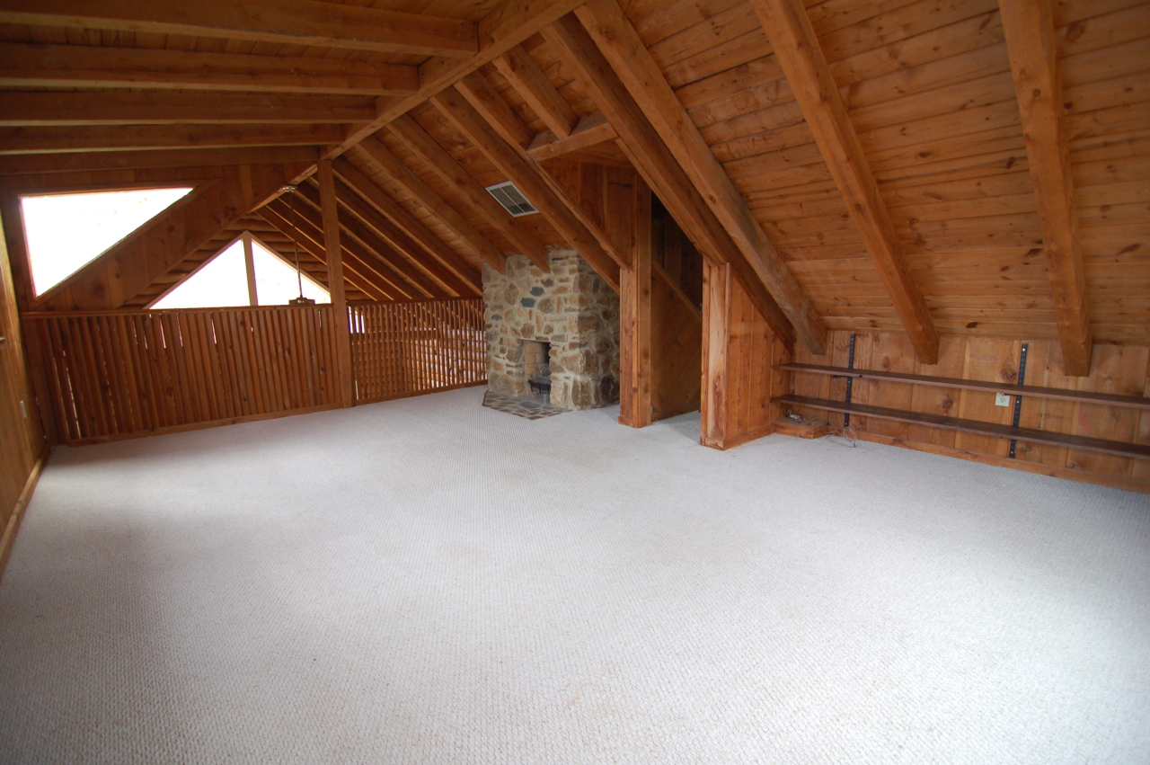 5828 Hardy Road Hardy, VA 24101 - Photo 8 of 29 a view of an empty room