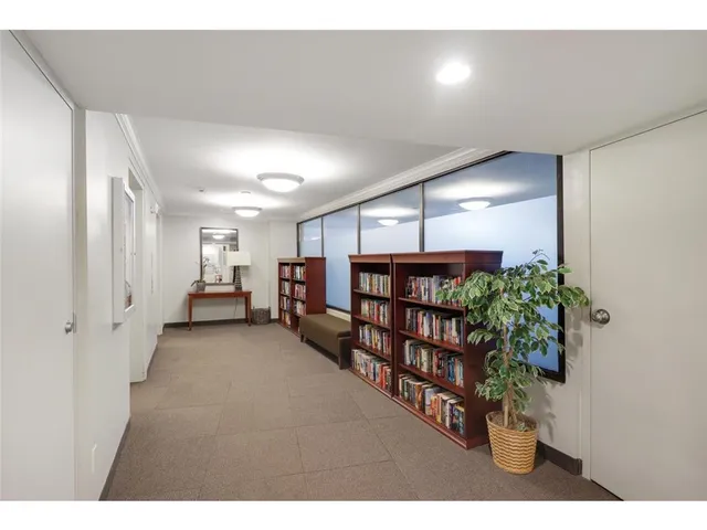 $1,750 | 66 9th Street East, Unit 1315, St. Paul, MN 55101