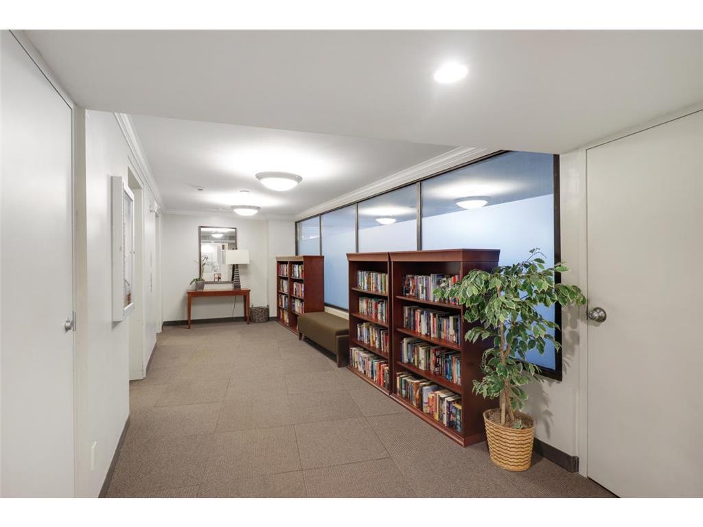 66 9th Street East, Unit 1315 St. Paul, MN 55101 - Photo 27 of 32