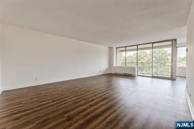 $3,500 | 6 Horizon Road, Unit 310, Fort Lee, NJ 07024