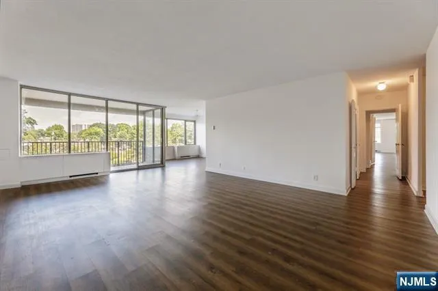 $3,500 | 6 Horizon Road, Unit 310, Fort Lee, NJ 07024