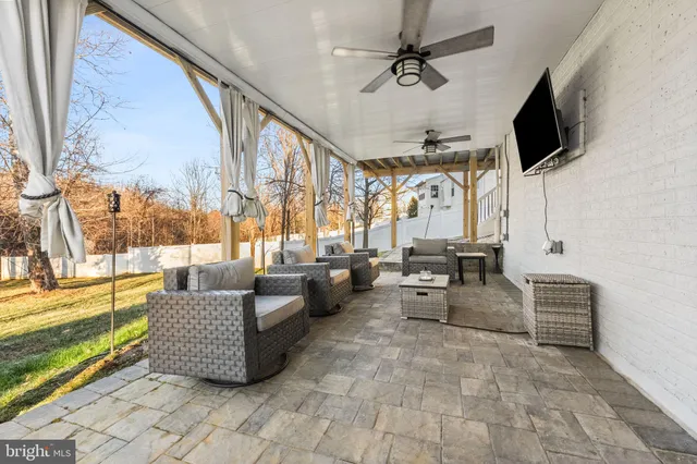 $950,000 | 11904 Parallel Road, Bowie, MD 20720