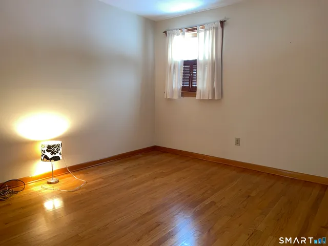 $463,500 | 52 Skylark Drive, North Branford, CT 06472