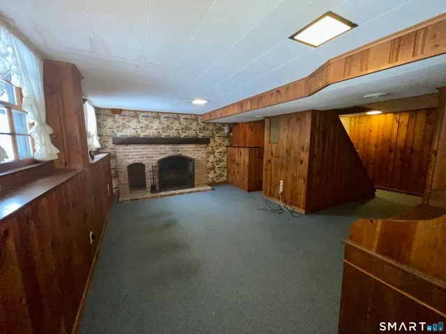 $463,500 | 52 Skylark Drive, North Branford, CT 06472