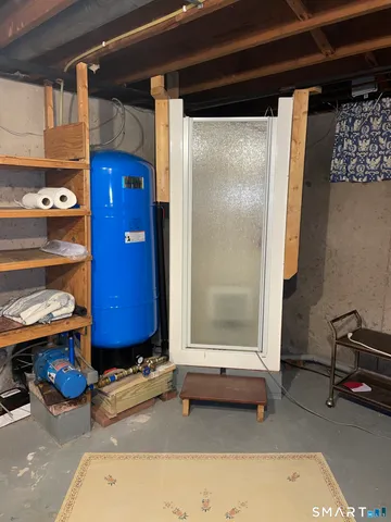 $463,500 | 52 Skylark Drive, North Branford, CT 06472