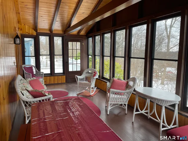 $463,500 | 52 Skylark Drive, North Branford, CT 06472