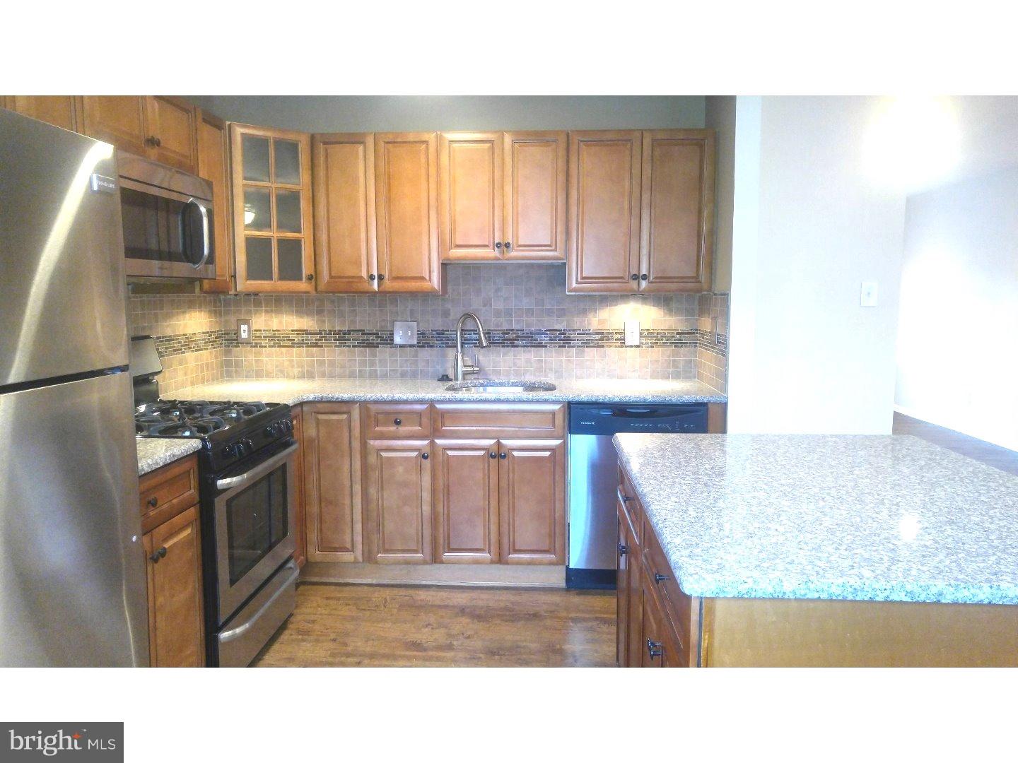 12729 Medford Road Philadelphia, PA 19154 - Photo 3 of 25 Gallery Image 3