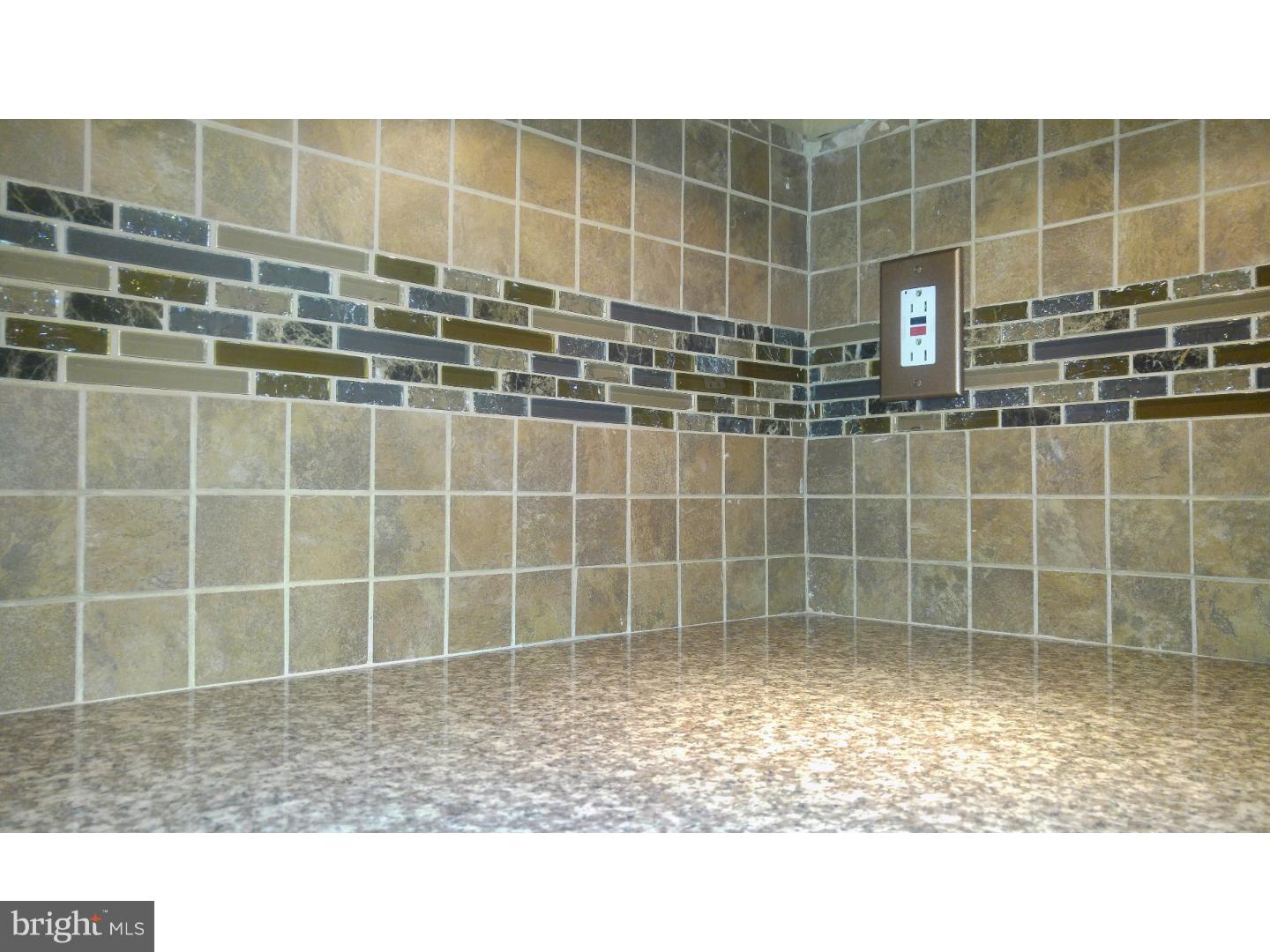 12729 Medford Road Philadelphia, PA 19154 - Photo 6 of 25 Gallery Image 6