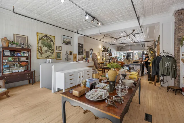 $1,750,000 | 219-221 West Main Street, St. Charles, IL 60174