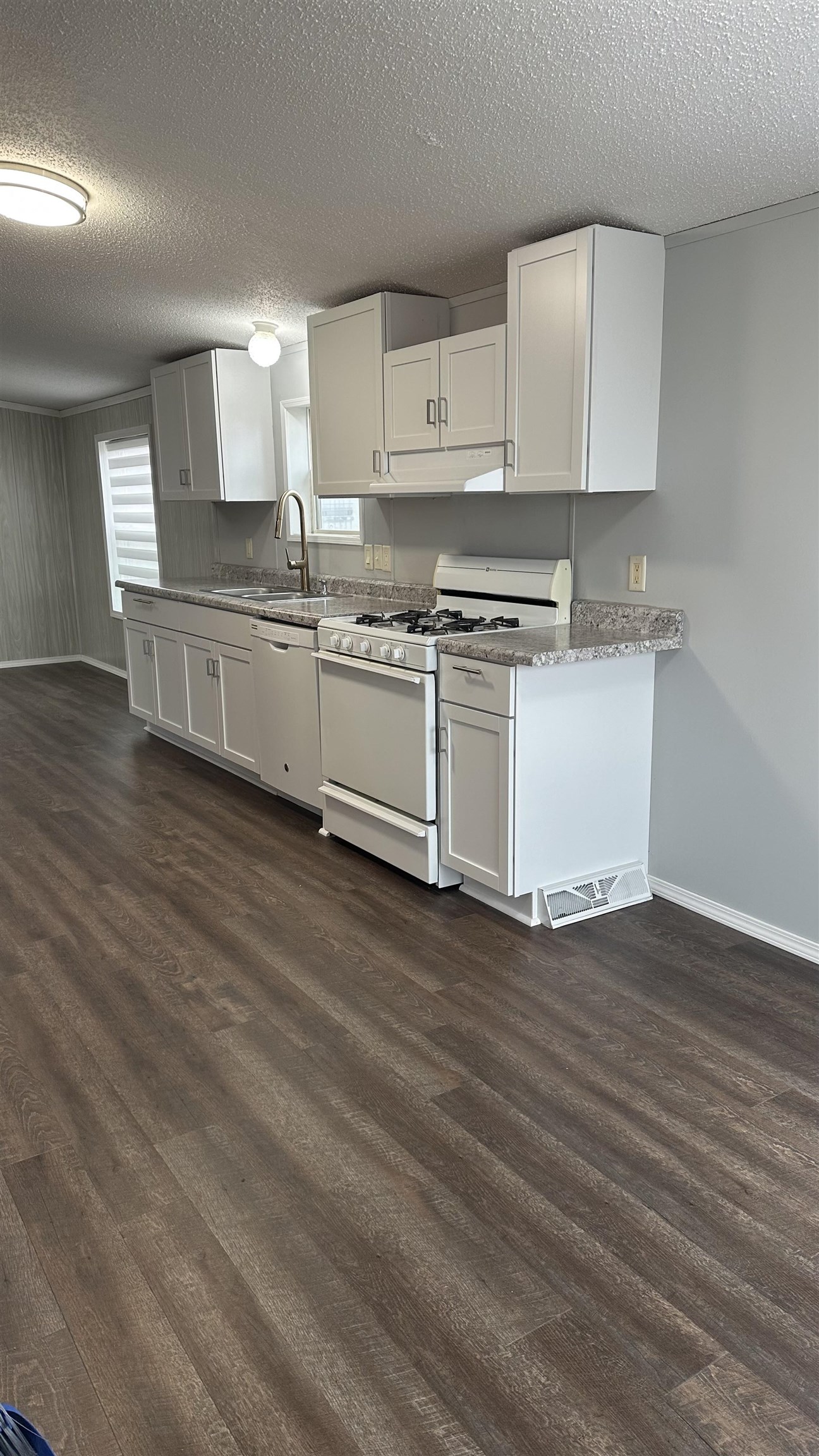 10206 East 39th Street South Wichita, KS 67210 - Photo 11 of 33