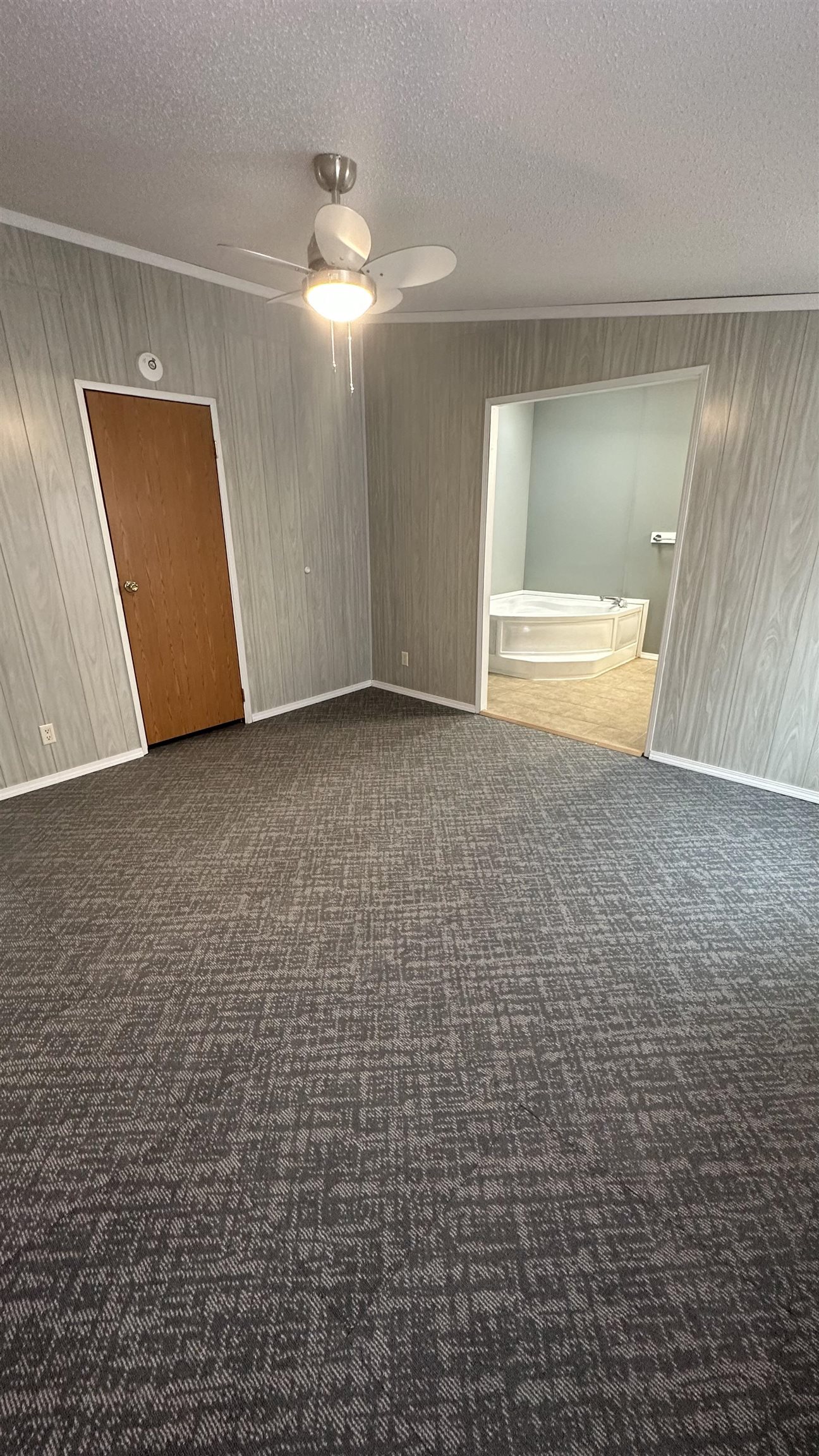 10206 East 39th Street South Wichita, KS 67210 - Photo 24 of 33