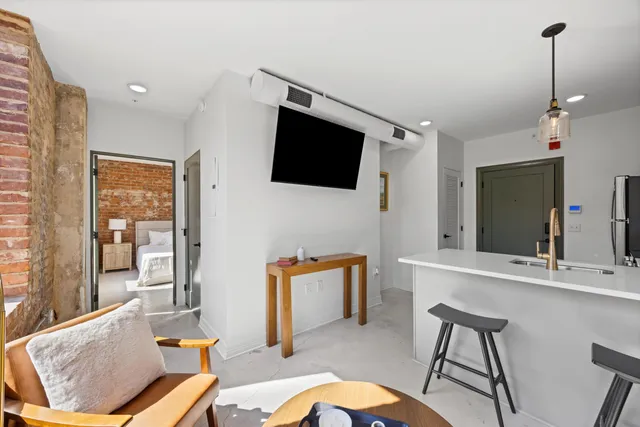 $349,000 | 117 East 7th Street, Unit 602A, Chattanooga, TN 37402