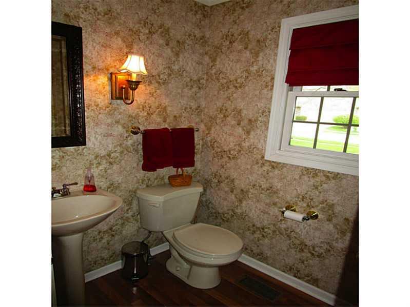 10958 Fairway Ridge Lane Fishers, IN 46037 - Photo 12 of 24 Gallery Image 12