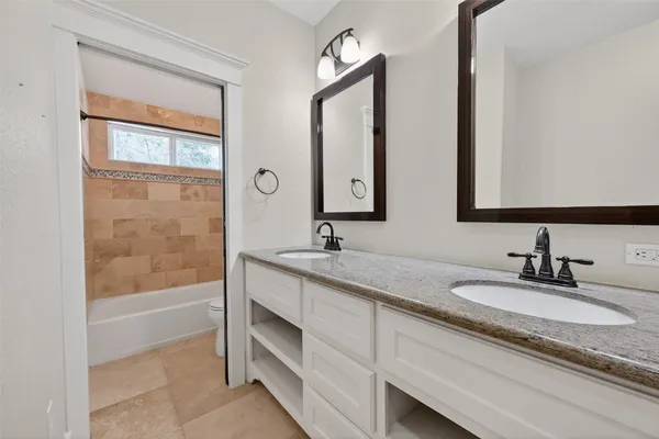 $849,900 | 1211 Cypress Lane, Kingwood, TX 77339