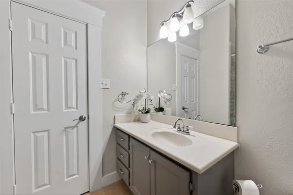 $849,900 | 1211 Cypress Lane, Kingwood, TX 77339