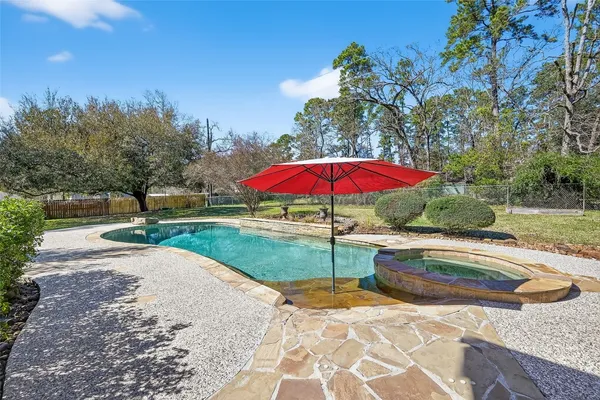 $849,900 | 1211 Cypress Lane, Kingwood, TX 77339