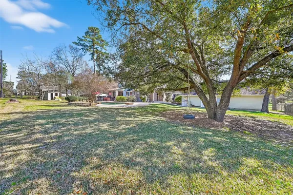 $849,900 | 1211 Cypress Lane, Kingwood, TX 77339