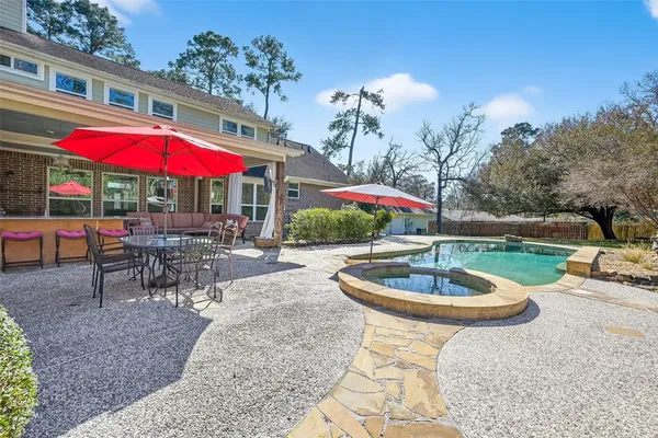 $849,900 | 1211 Cypress Lane, Kingwood, TX 77339