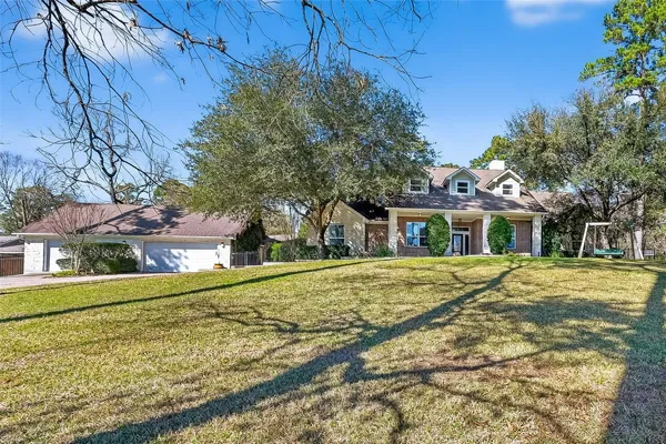 $849,900 | 1211 Cypress Lane, Kingwood, TX 77339