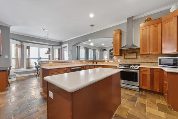 $849,900 | 1211 Cypress Lane, Kingwood, TX 77339