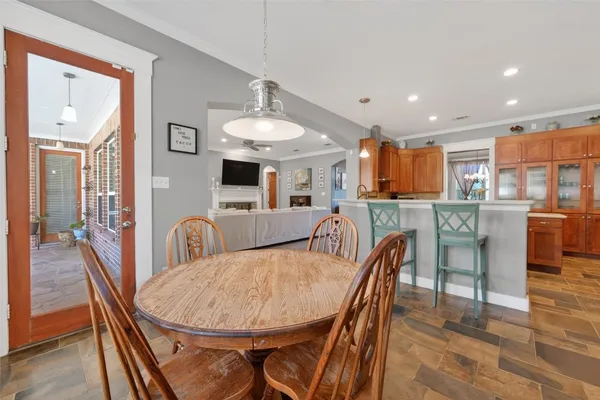 $849,900 | 1211 Cypress Lane, Kingwood, TX 77339
