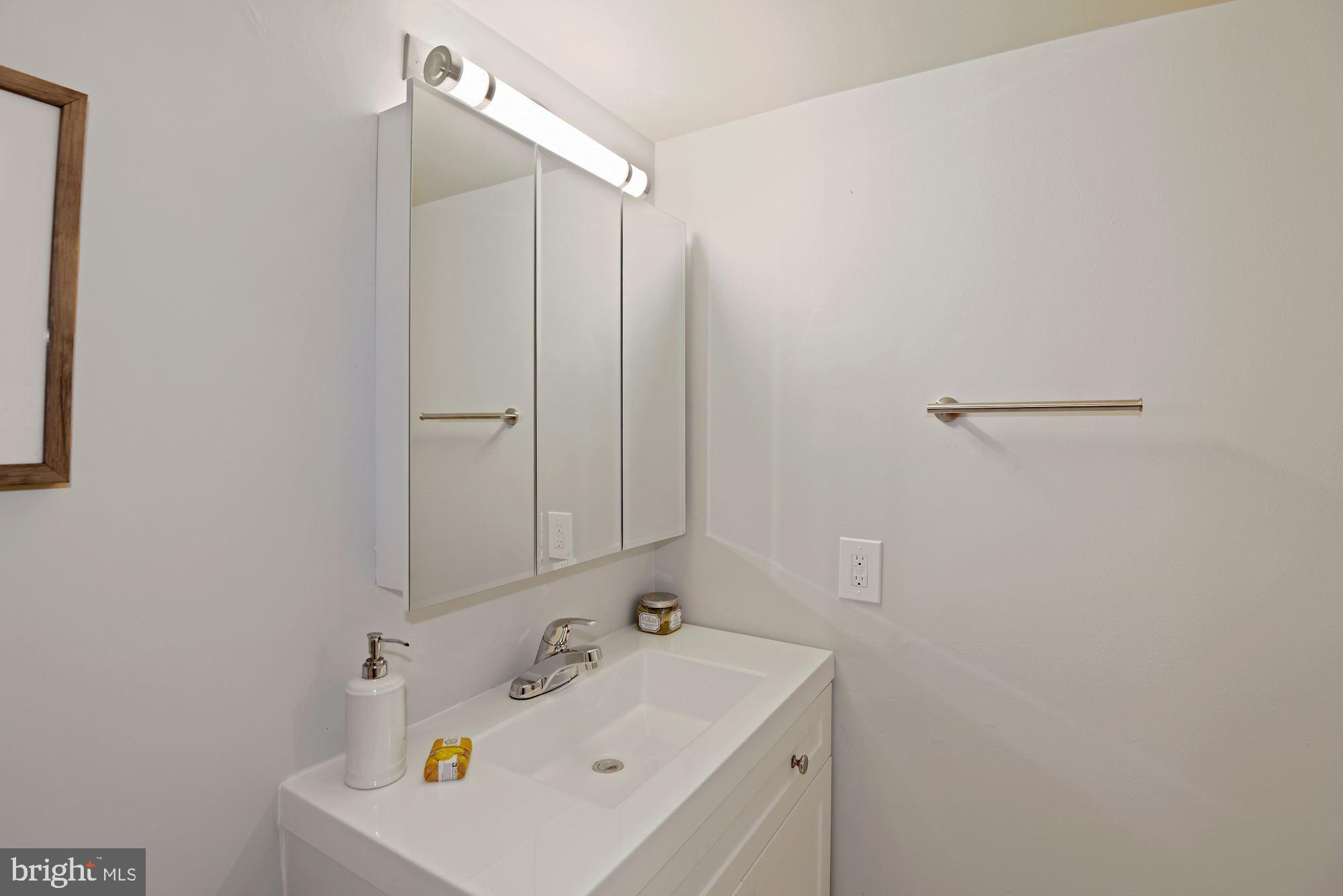 1619 R Street Northwest, Unit LL2 Washington, DC 20009 - Photo 20 of 21
