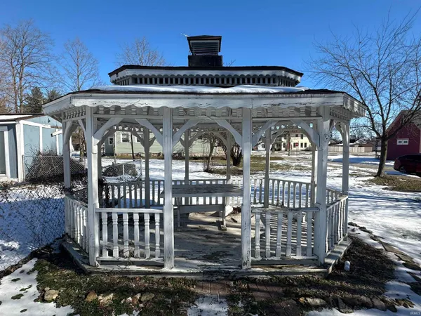 $169,900 | 715 West Oak Street, Mitchell, IN 47446