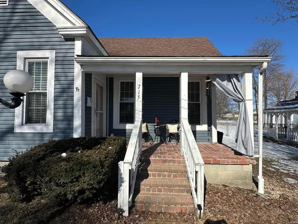 $169,900 | 715 West Oak Street, Mitchell, IN 47446