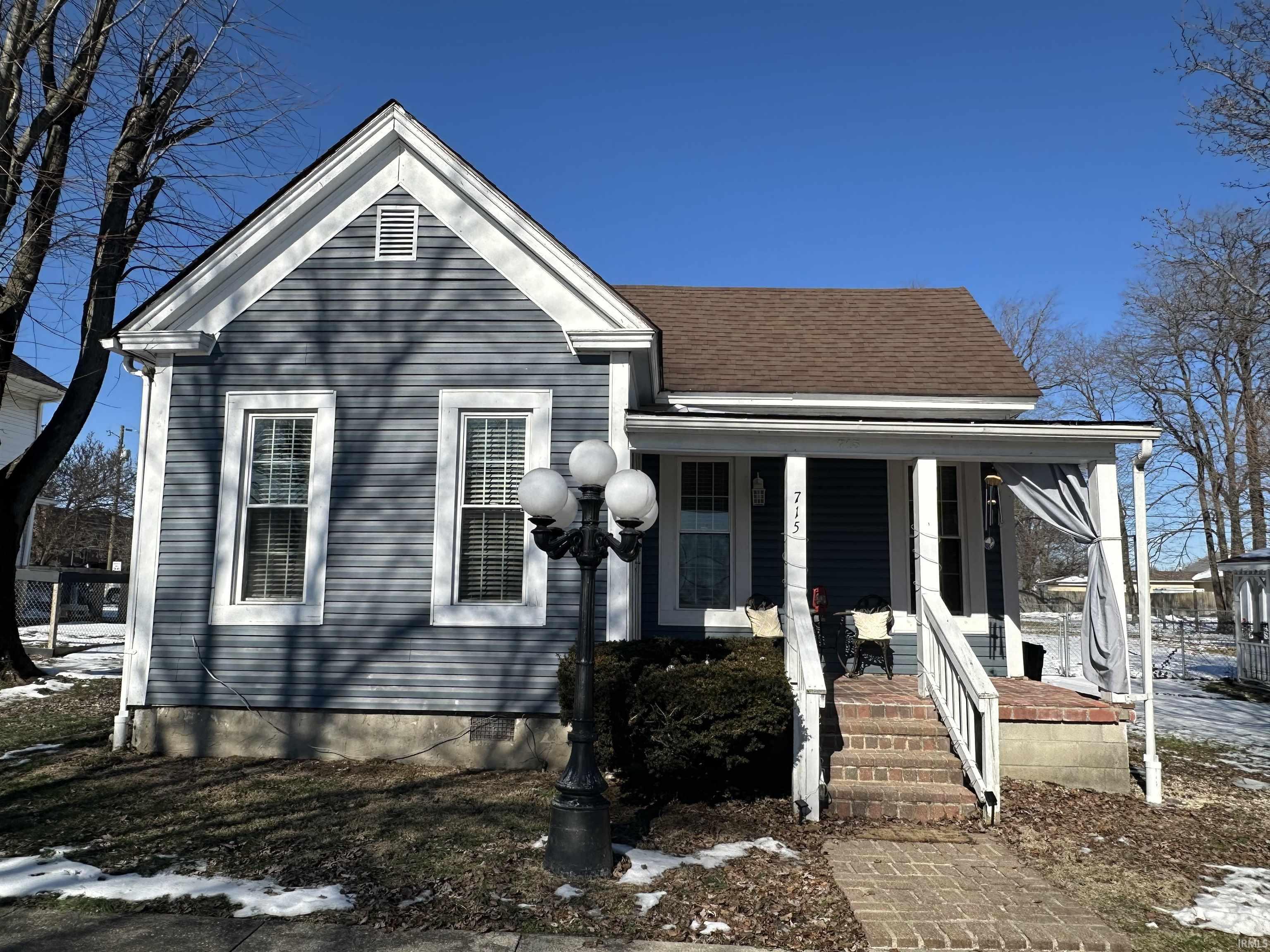 715 West Oak Street Mitchell, IN 47446 - Photo 5 of 33