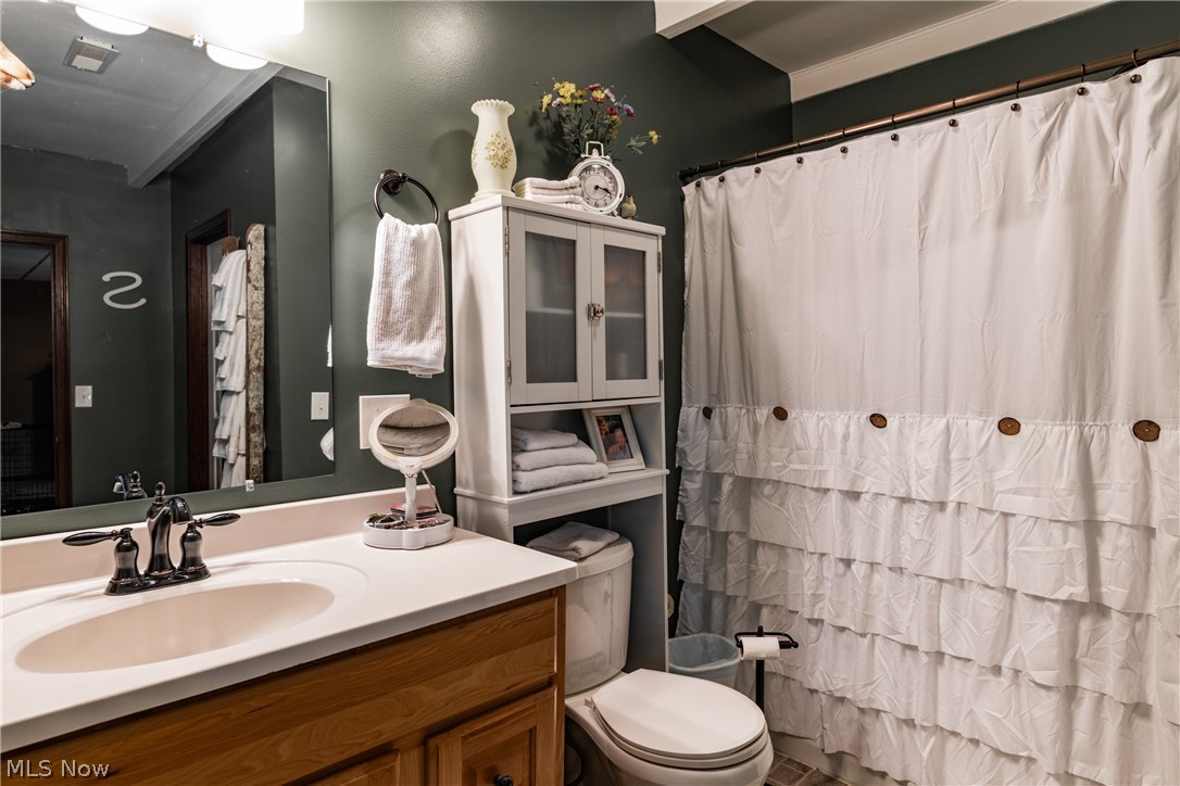 305 Alloway Road Little Hocking, OH 45742 - Photo 28 of 48 11 x 10' Master bath