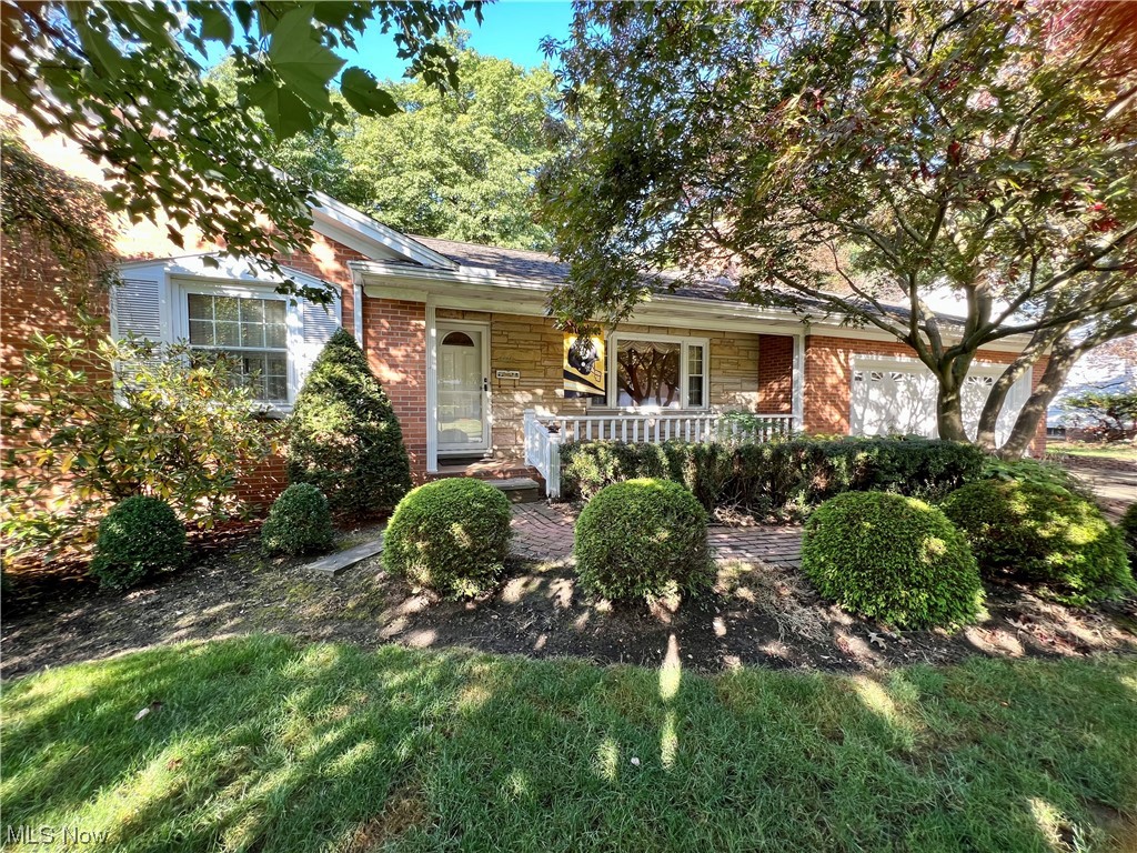 3536 Oak Road Stow, OH 44224 - Photo 1 of 32 Welcome Home!