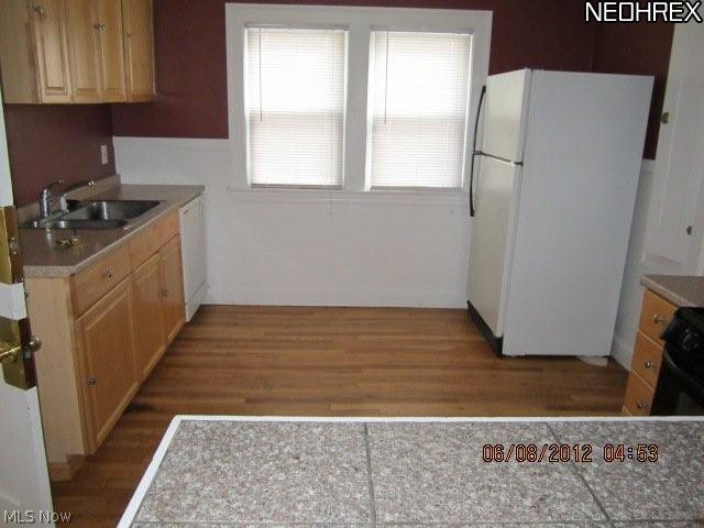 2201 Edgewood Road Cleveland, OH 44118 - Photo 3 of 3