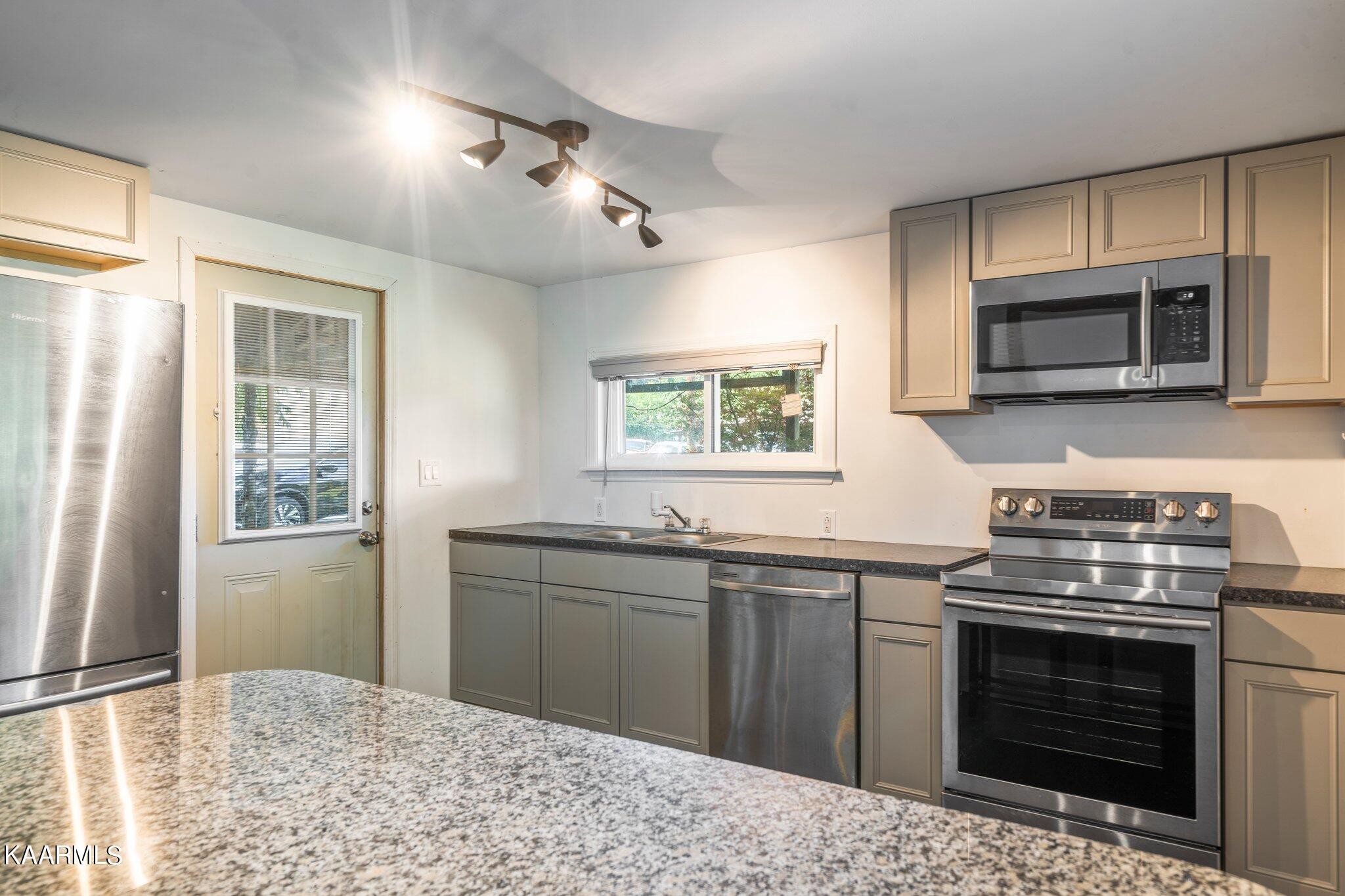321 Lillard Road Benton, TN 37307 - Photo 4 of 50 Gallery Image 4