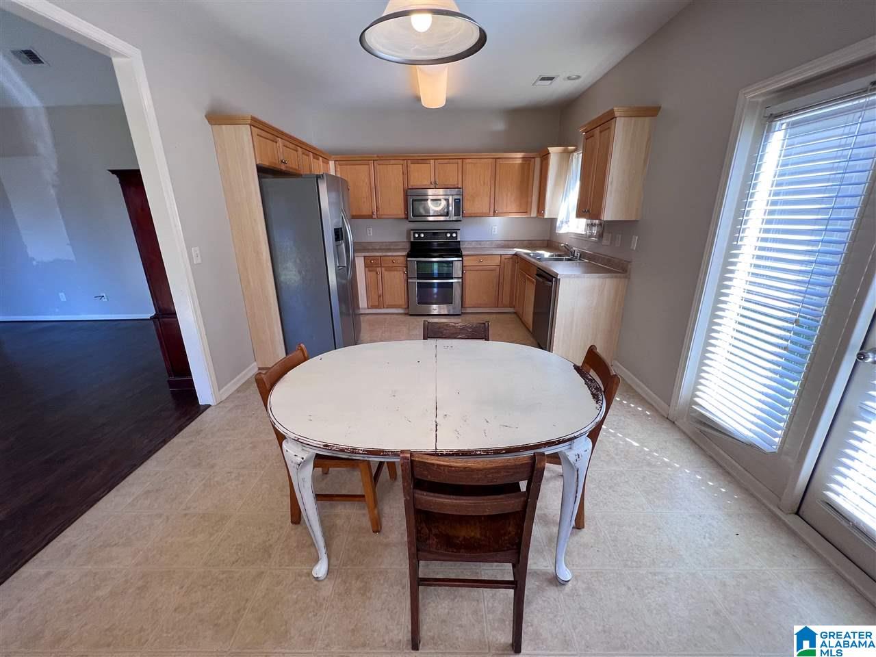 2017 Spaulding Place Moody, AL 35004 - Photo 2 of 27